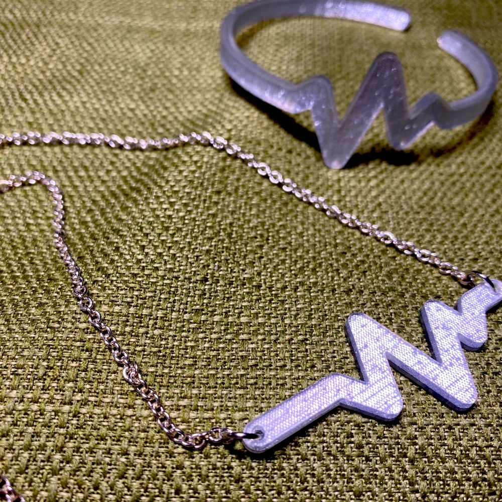 Color by Amber heartbeat set, silver